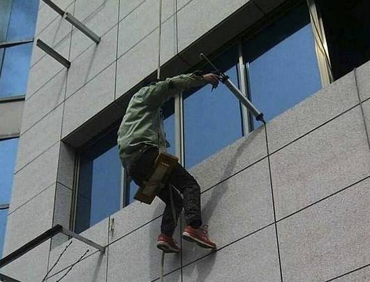 幕墙打胶